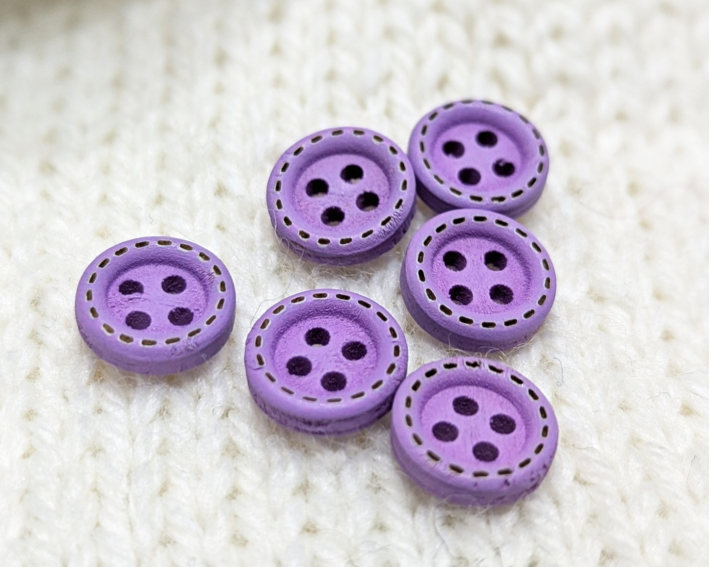 Bouton de bois à 4 trous (10mm)