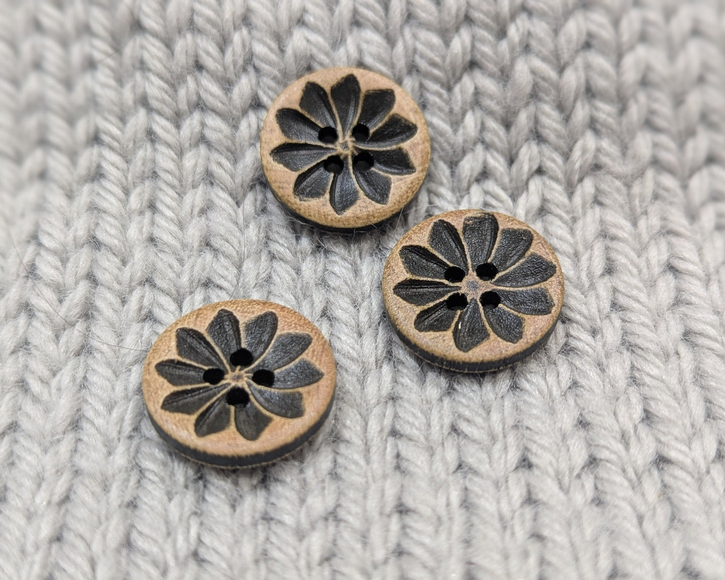 Bouton Fleurs gravées (15mm)